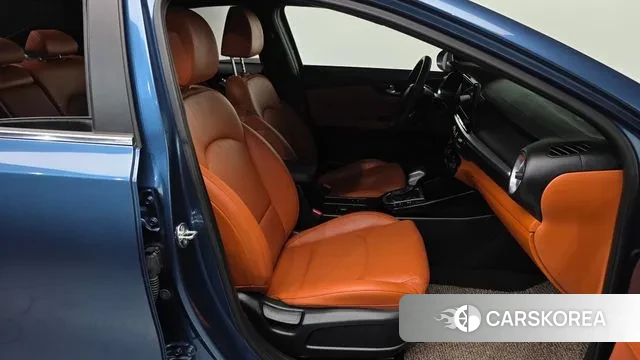 Kia The New K3 2nd generation 2023 Синий из Кореи, фото 2