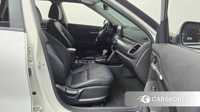 Kia Seltos 2020 Белый из Кореи, фото 2