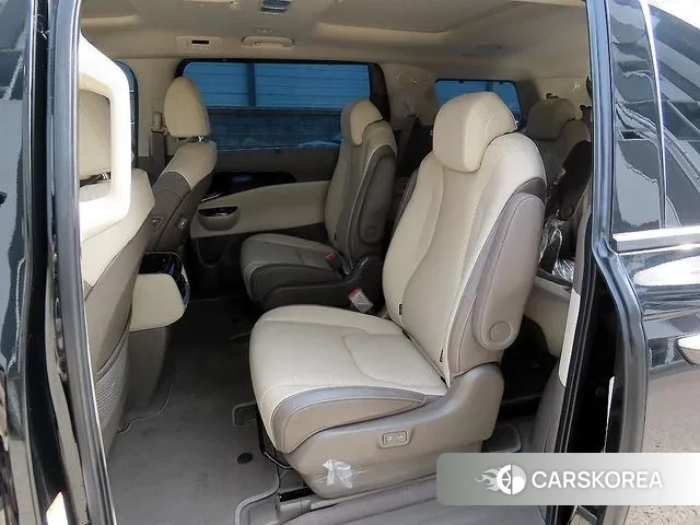 Kia Carnival 4th generation 2023 Черный из Кореи, фото 2