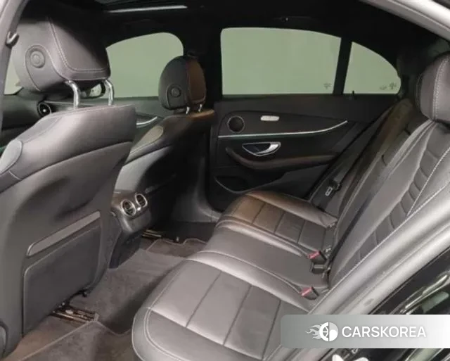 Mercedes-Benz E-Class W213 2022 Черный из Кореи, фото 2