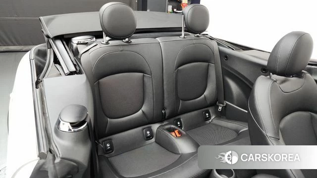 Mini Cooper Convertible 2024 Белый из Кореи, фото 2