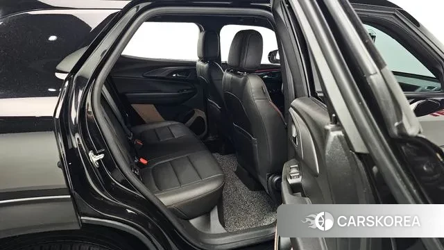 Chevrolet (GM Daewoo) The New Trail Blazer 2023 Черный из Кореи, фото 2