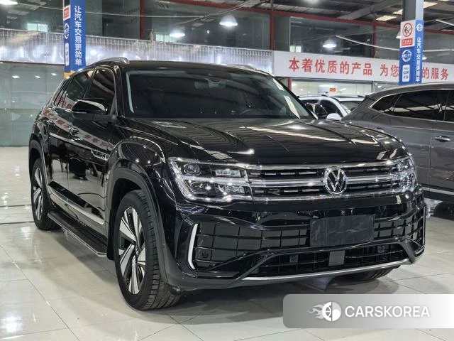 Volkswagen Tourang 2025 Черный из Китая, фото 2