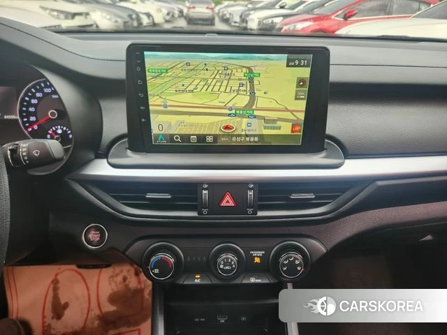 Kia The New K3 2nd generation 2021 Белый из Кореи, фото 2