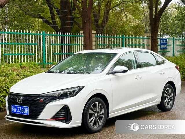 Chang'an Yidong 2026 Белый из Китая, фото 2