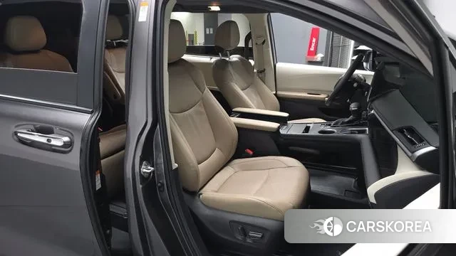 Toyota Sienna 4th Generation 2024 Серый из Кореи, фото 2