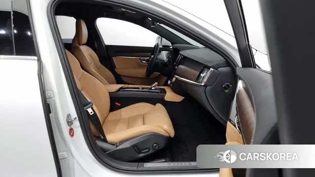 Volvo S90 2022 Белый из Кореи, фото 2