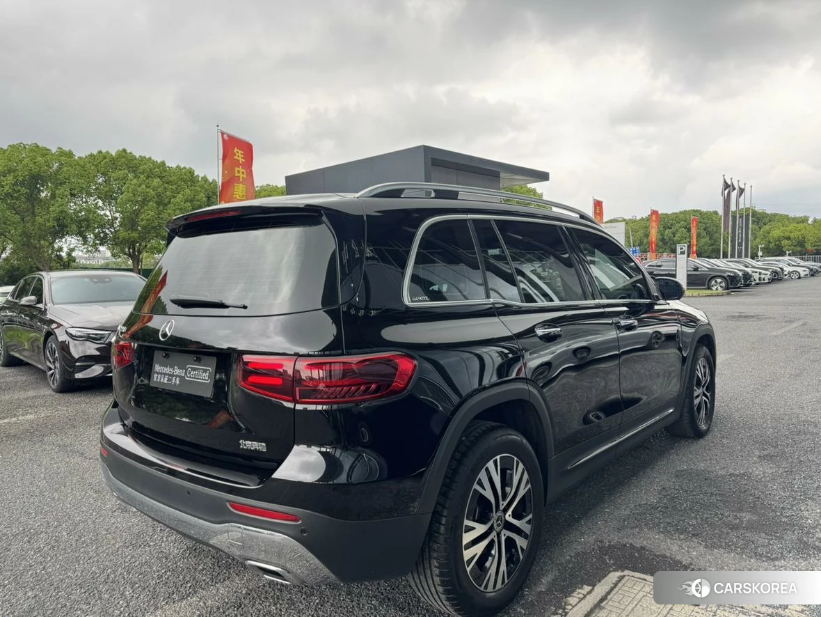 Mercedes-Benz GLB 2024 Черный из Китая, фото 2
