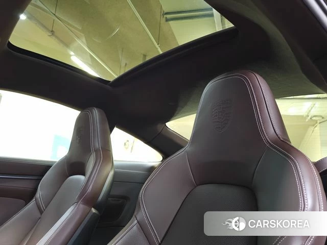 Porsche 911(992) 2023 Светло-зеленый из Кореи, фото 2