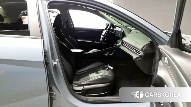 Hyundai Avante (CN7) 2020 Светло-серебряный цвет из Кореи, фото 2