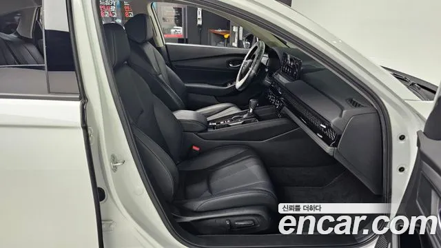 Honda Accord 11th Generation 2023 Белый из Кореи, фото 2