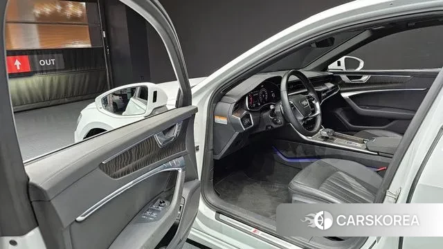 Audi A6 (C8) 2021 Белый из Кореи, фото 2