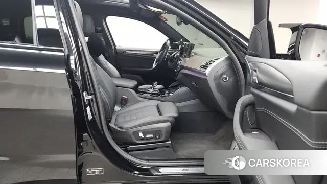 BMW X4 (G02) 2022 Черный из Кореи, фото 2