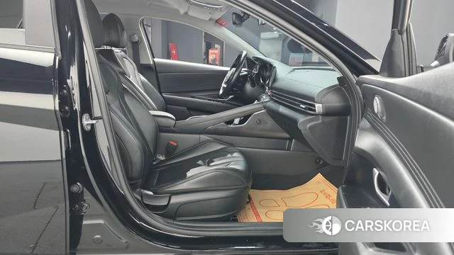 Hyundai Avante (CN7) 2022 Черный из Кореи, фото 2