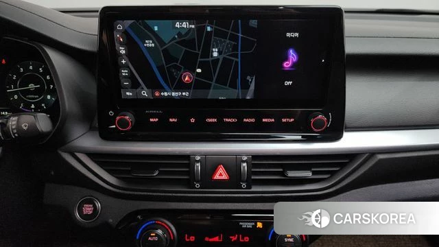 Kia The New K3 2nd generation 2021 Белый из Кореи, фото 2
