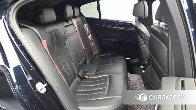 BMW 5 Series (G30) 2020 Черный из Кореи, фото 2