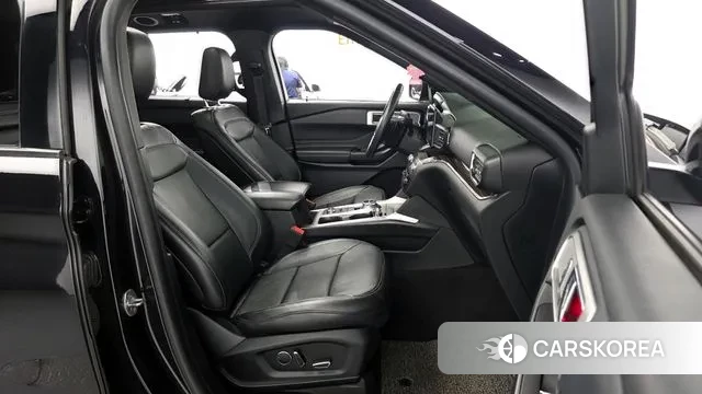 Ford Explorer 6th Generation 2020 Черный из Кореи, фото 2