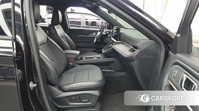 Ford Explorer 6th Generation 2025 Черный из Кореи, фото 2