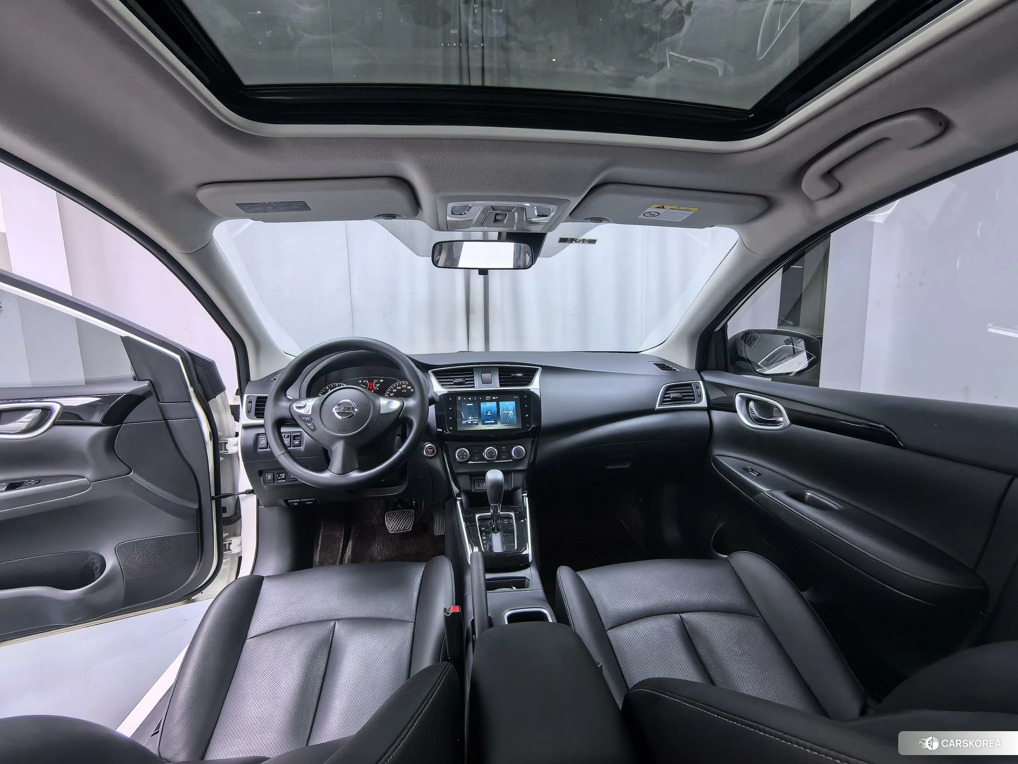 Nissan Xuan Yi 2021 Белый из Китая, фото 2