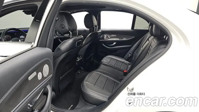 Mercedes-Benz E-Class W213 2019 Белый из Кореи, фото 2