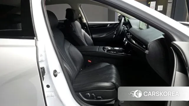 Genesis G80 (RG3) 2022 Белый из Кореи, фото 2