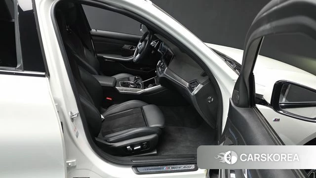 BMW 3 Series (G20) 2021 Белый из Кореи, фото 2