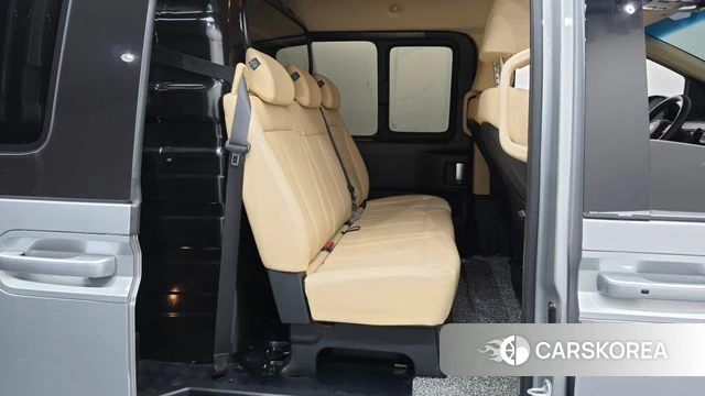 Hyundai Staria 2024 Серебряный из Кореи, фото 2