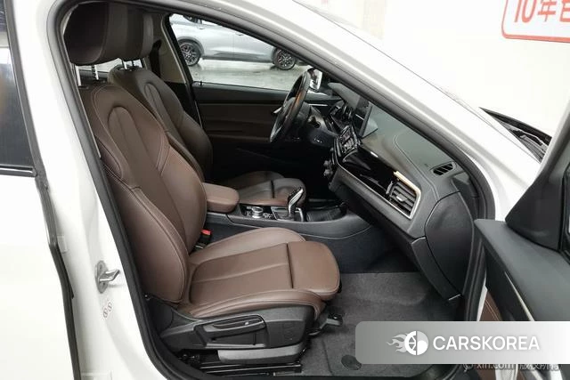 BMW 1 series 2023 Белый из Китая, фото 2