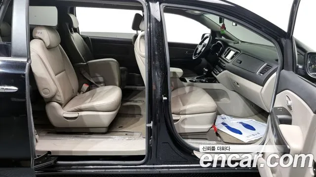 Kia The New Carnival 2018 Черный из Кореи, фото 2