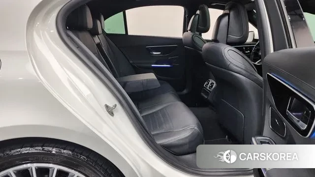 Mercedes-Benz C-Class W206 2022 Белый из Кореи, фото 2