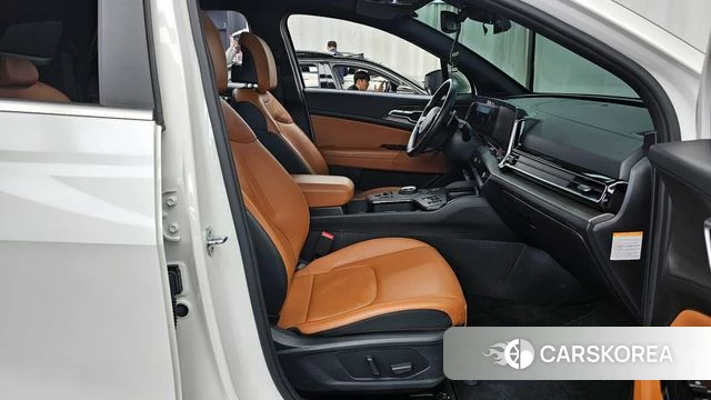 Kia Sportage 5th Generation Hybrid 2022 Белый из Кореи, фото 2