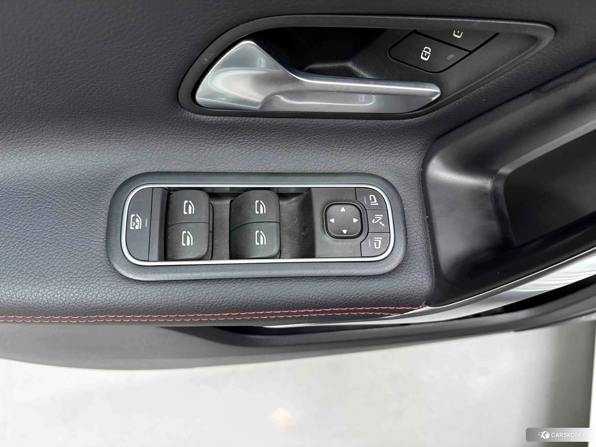 Mercedes-Benz Class A 2022 Белый из Китая, фото 2