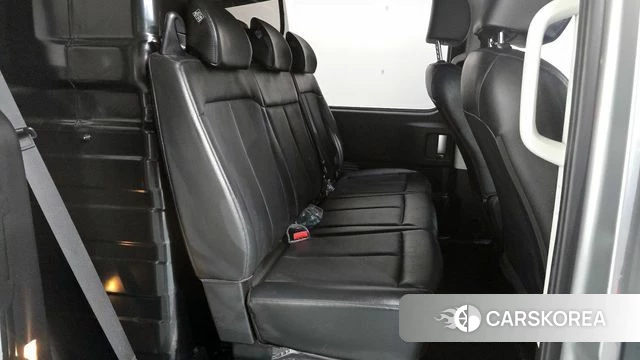 Hyundai Staria 2022 Серебряный из Кореи, фото 2