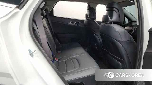 Kia The New Sportage 5th Generation Hybrid 2025 Белый из Кореи, фото 2