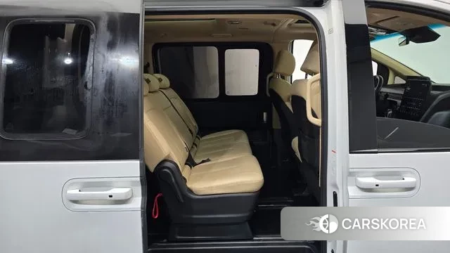 Hyundai Staria 2024 Белый из Кореи, фото 2