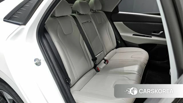 Hyundai Avante (CN7) 2022 Белый из Кореи, фото 2