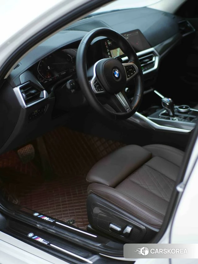 BMW 3 series 2022 Белый из Китая, фото 2