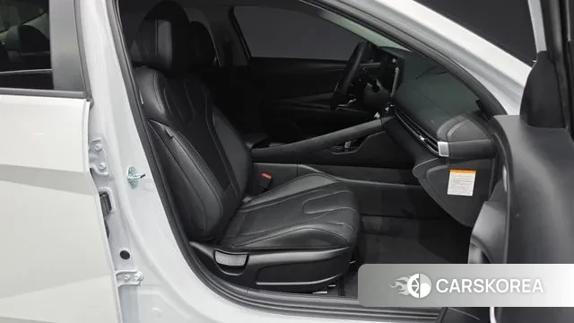 Hyundai The New Avante Hybrid (CN7) 2025 Белый из Кореи, фото 2