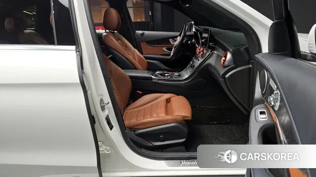 Mercedes-Benz GLC-Class X253 2018 Белый из Кореи, фото 2