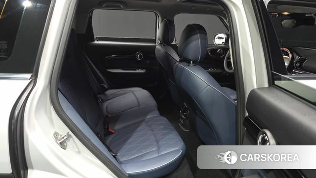 Mini Cooper S Clubman 2022 Серебряный из Кореи, фото 2