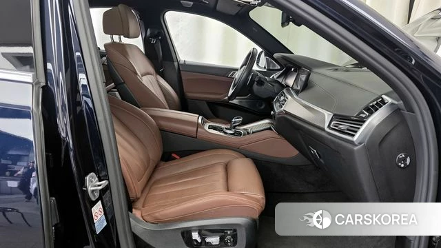 BMW X6 (G06) 2021 Черный из Кореи, фото 2