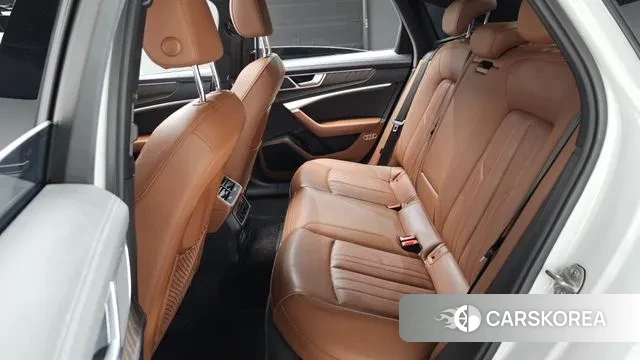 Audi A6 (C8) 2021 Белый из Кореи, фото 2