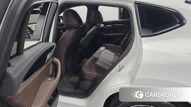 BMW X4 (G02) 2025 Белый из Кореи, фото 2