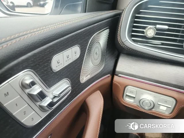 Mercedes-Benz GLE-Class W167 2024 Белый из Кореи, фото 2