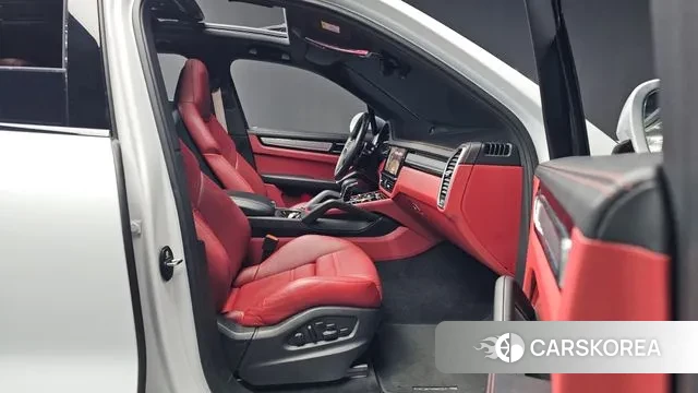 Porsche Cayenne (PO536) 2023 Белый из Кореи, фото 2