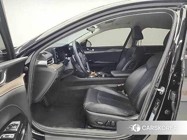 Kia K5 3rd generation 2023 Черный из Кореи, фото 2