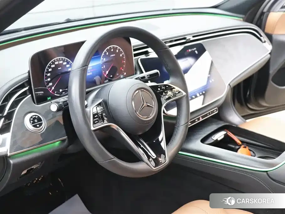 Mercedes-Benz E-Class 2024 Черный из Китая, фото 3