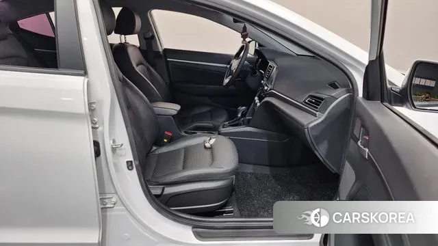 Hyundai The New Avante AD 2019 Белый из Кореи, фото 2