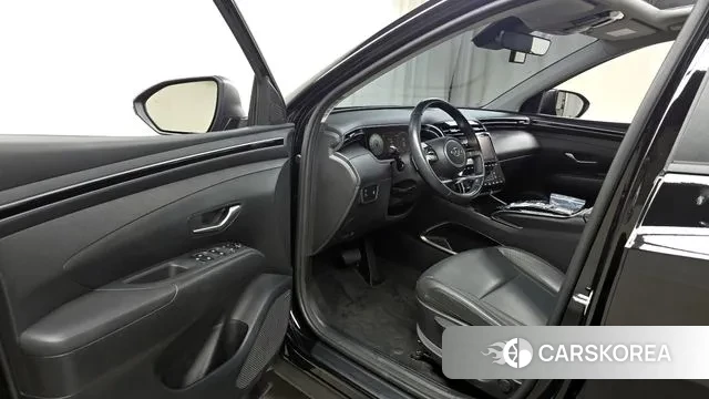 Hyundai Tucson (NX4) 2021 Черный из Кореи, фото 2