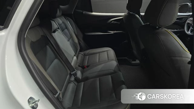 Chevrolet (GM Daewoo) Trax Crossover 2023 Белый из Кореи, фото 2